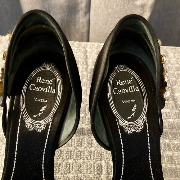 RENE CAOVILLA Crystal & Black Silk Pumps Size 38EU..
7.5 U.S. Fantastic Sexy - Picture 6 of 8